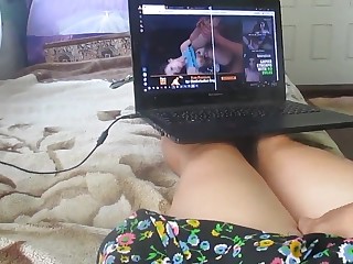 Насмотревшись порнухи, пристает к жене по всему дому онлайн